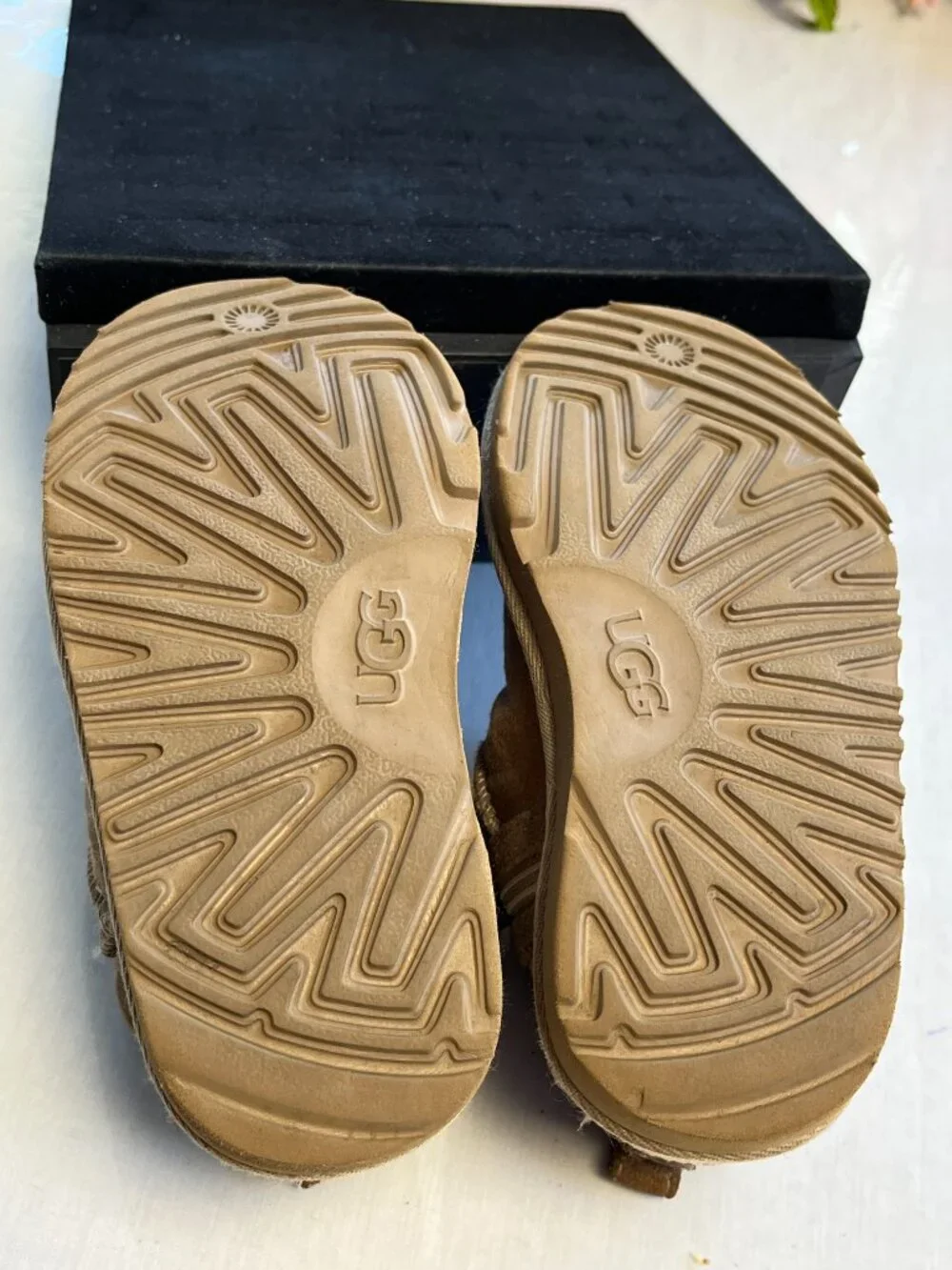 UGG Classic Ultra Mini Chestnut Toddler Boots Size 10